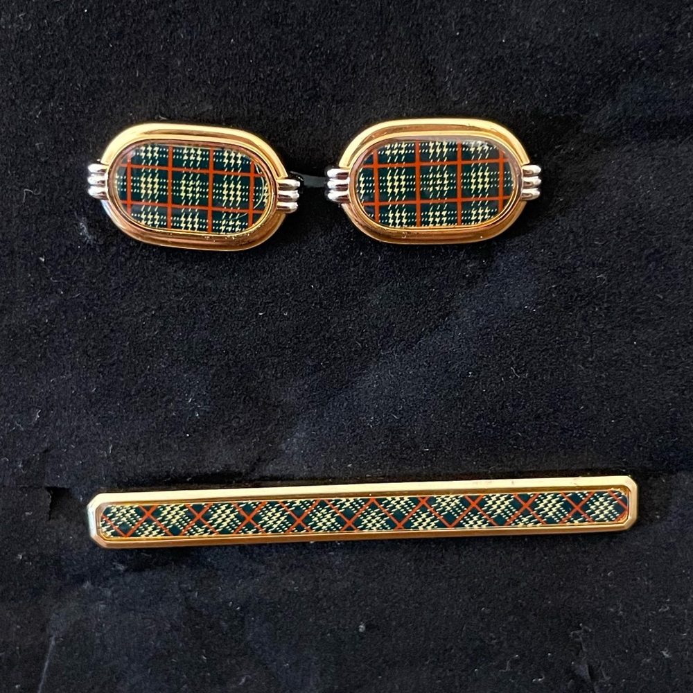 Vintage Burberry Cuff Link and Tie Clip Set - Picture 2 of 9